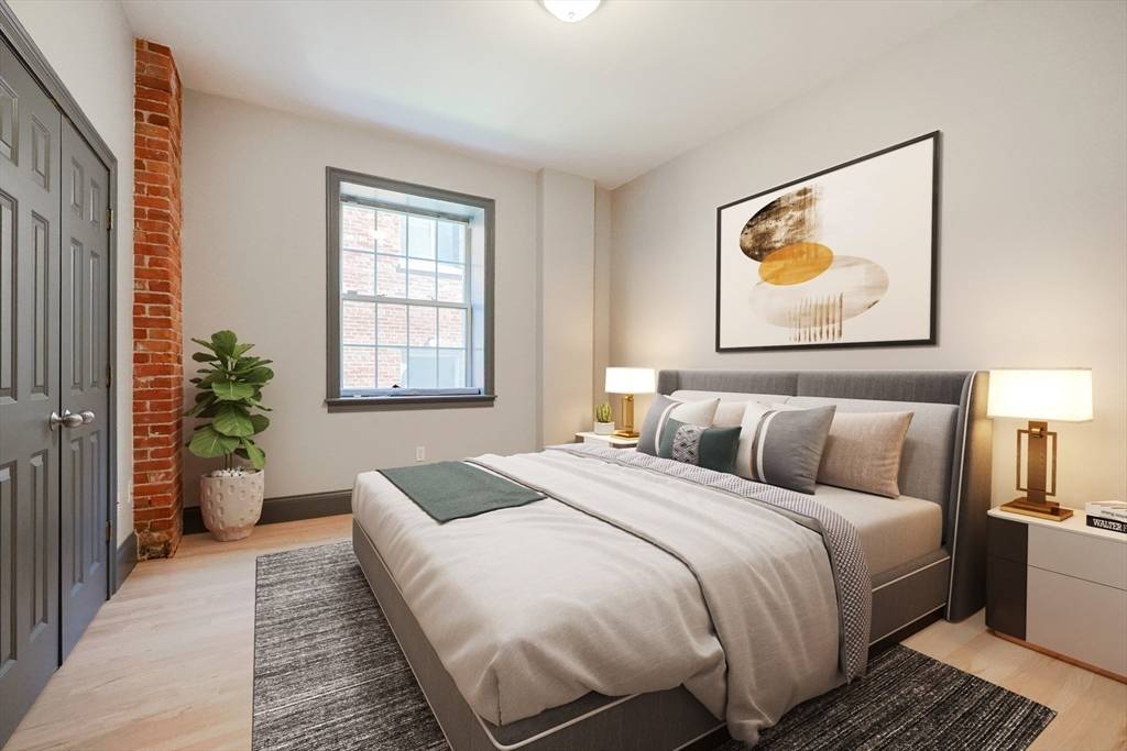 Newton, MA 02458,515 Centre St #2