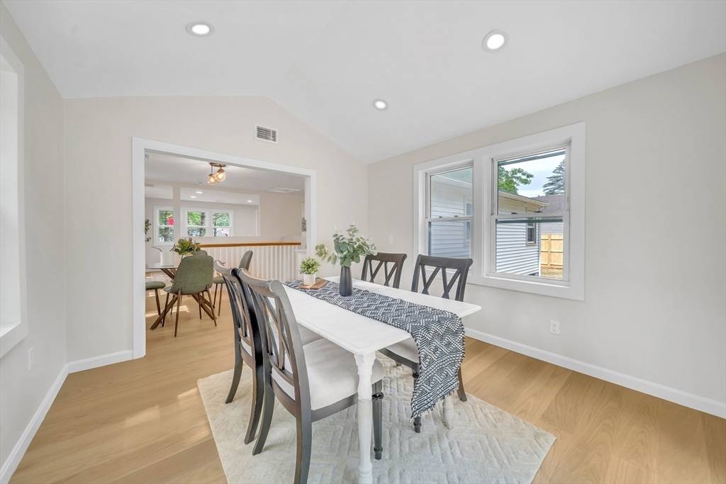 Oxford, MA 01540,38 Sunset Ave
