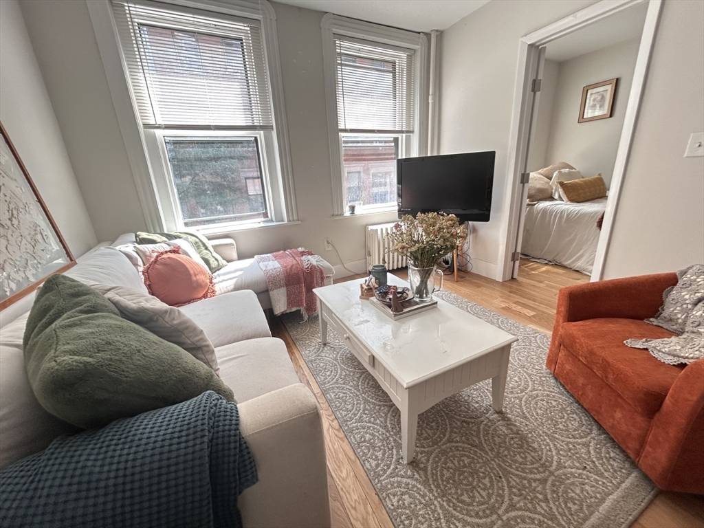 Boston, MA 02114,35 Grove Street #3