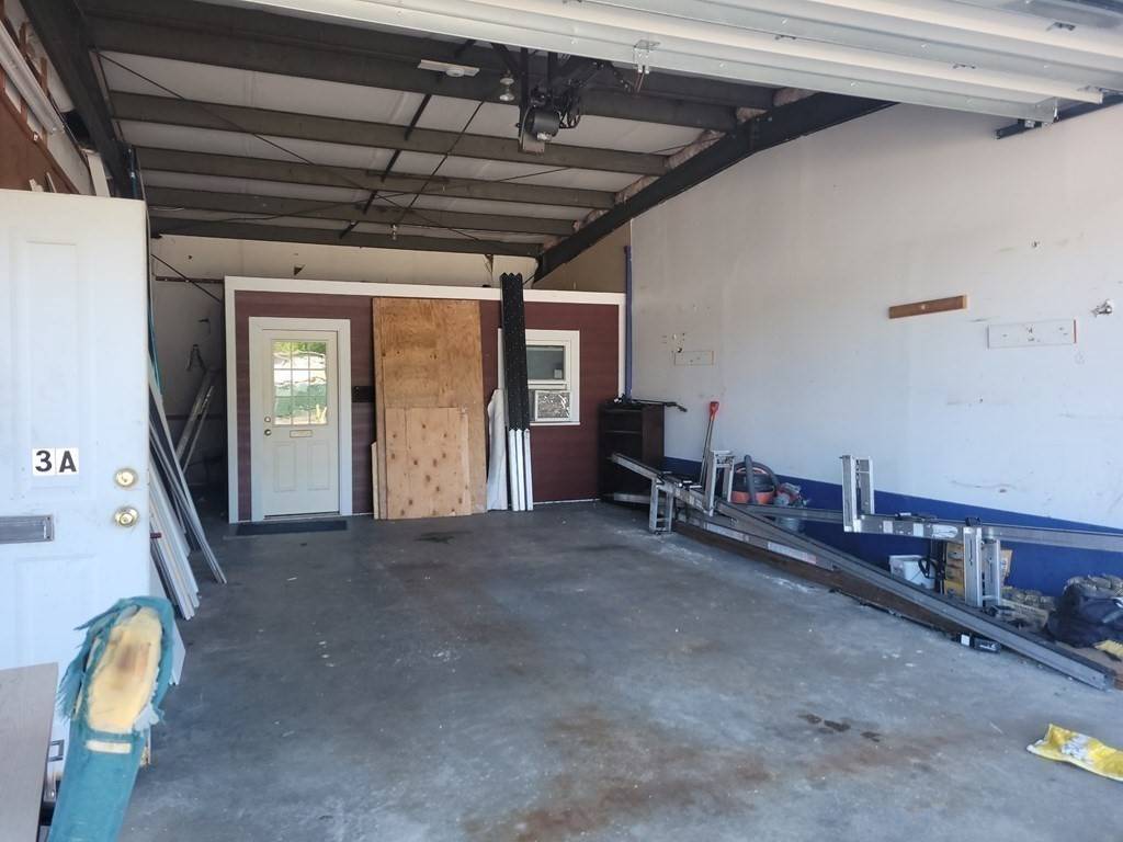 North Andover, MA 01845,231 Sutton #3A