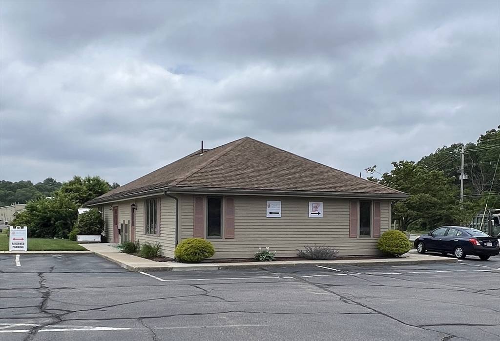 Plainville, MA 02762,172 E. Bacon Street #3