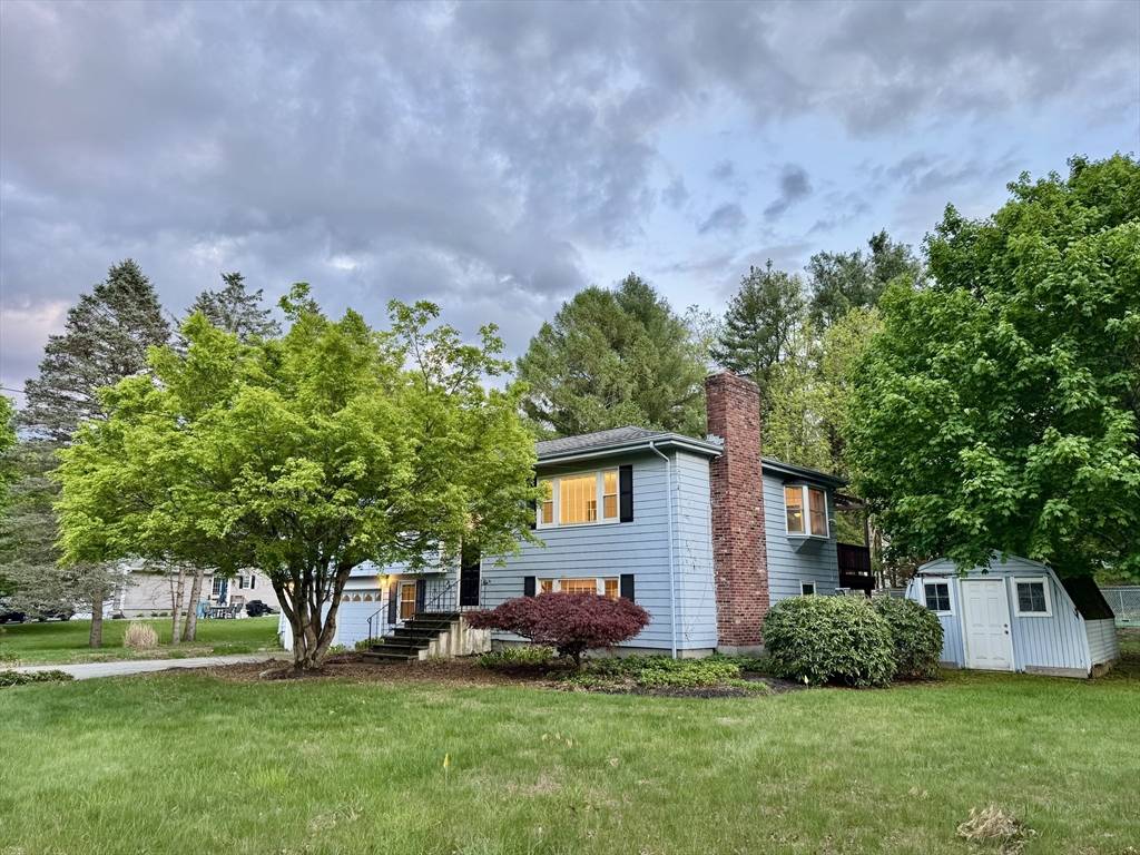 Sudbury, MA 01776,9 Brooks Road #9