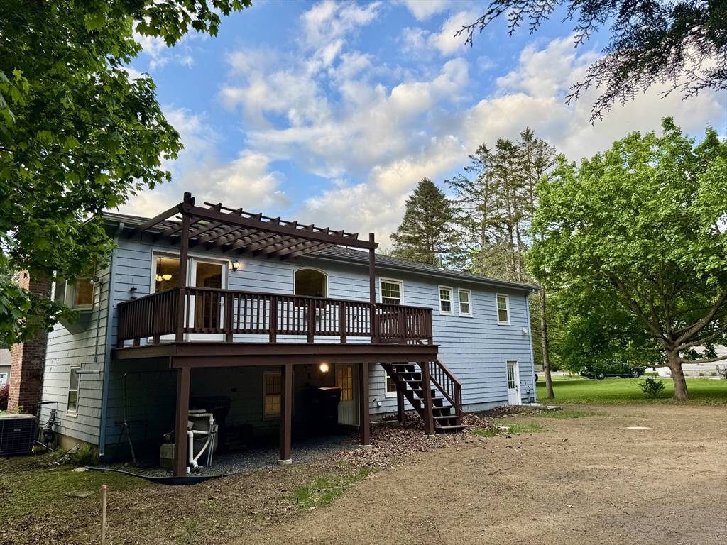 Sudbury, MA 01776,9 Brooks Road #9