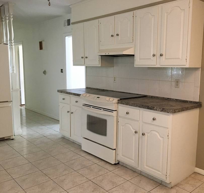 Springfield, MA 01118,60 Terrace Ln