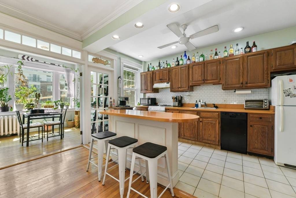 Boston, MA 02135,301 Allston St #7