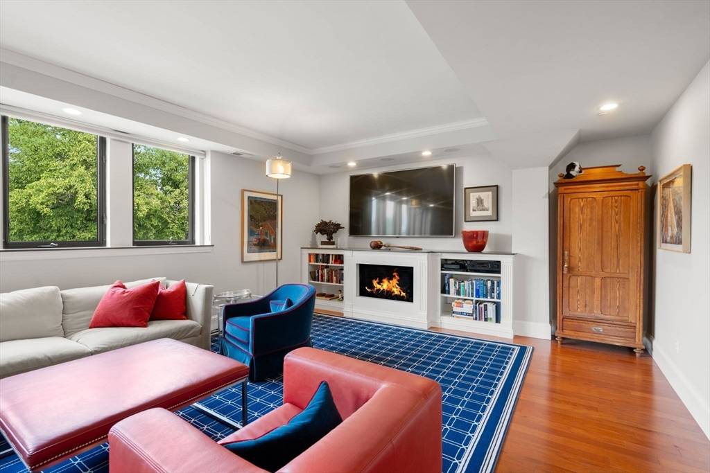 Watertown, MA 02472,134 Mount Auburn St #7