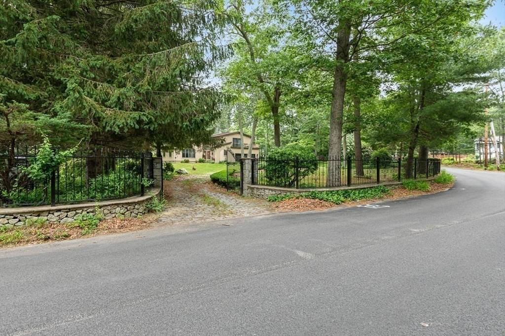 Berkley, MA 02779,2 Orchard St