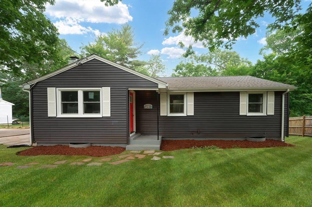 Northborough, MA 01532,44 Sunset Drive
