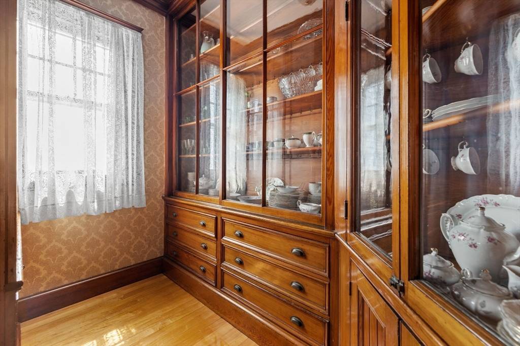 38 Pleasant St Everett, MA 02149
