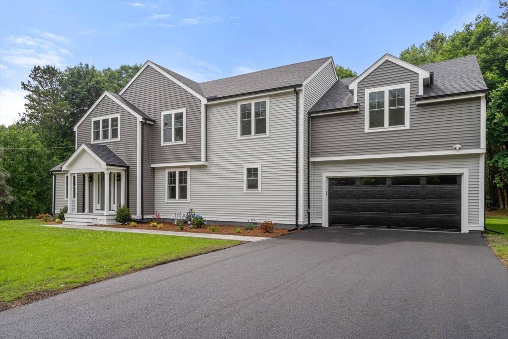 Sharon, MA 02067,32 Deerfield