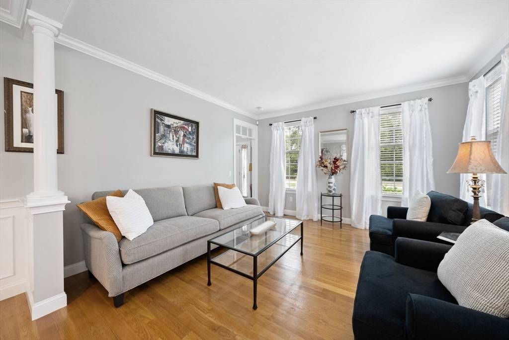 Walpole, MA 02181,8 Berkeley Drive