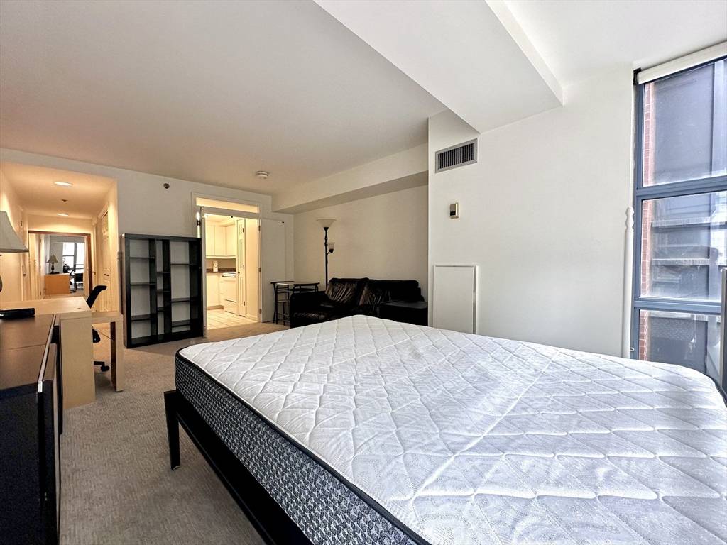 Boston, MA 02111,170 Tremont St #707