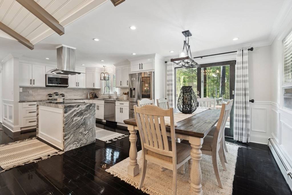 7 Wagon Wheel Rd Andover, MA 01810