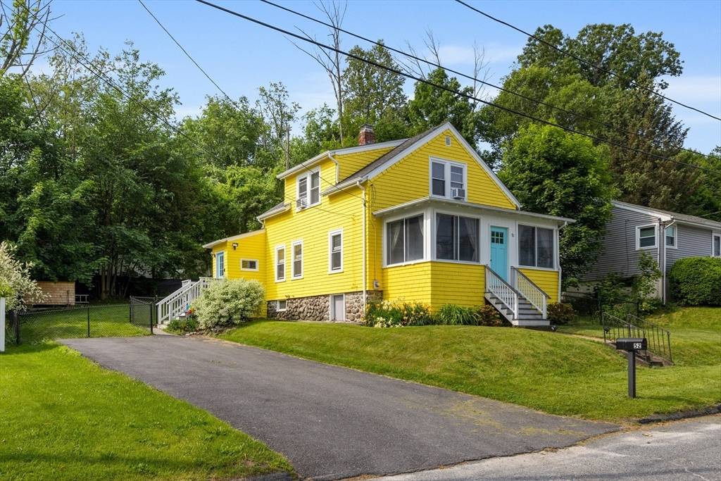 Worcester, MA 01606,52 Kalmar St