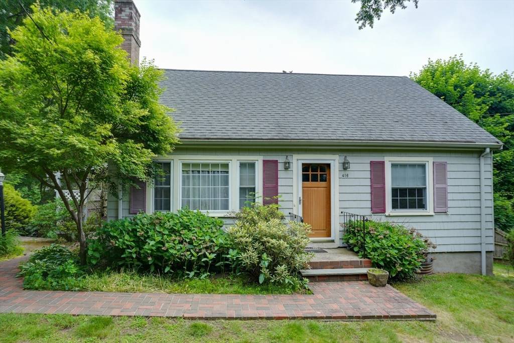 Holliston, MA 01746,416 Norfolk Street
