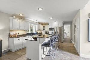 Bourne, MA 02532,5 Lancaster Ln
