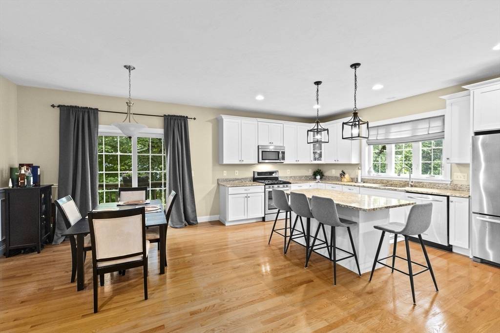 Natick, MA 01760,12 Garden Rd #12