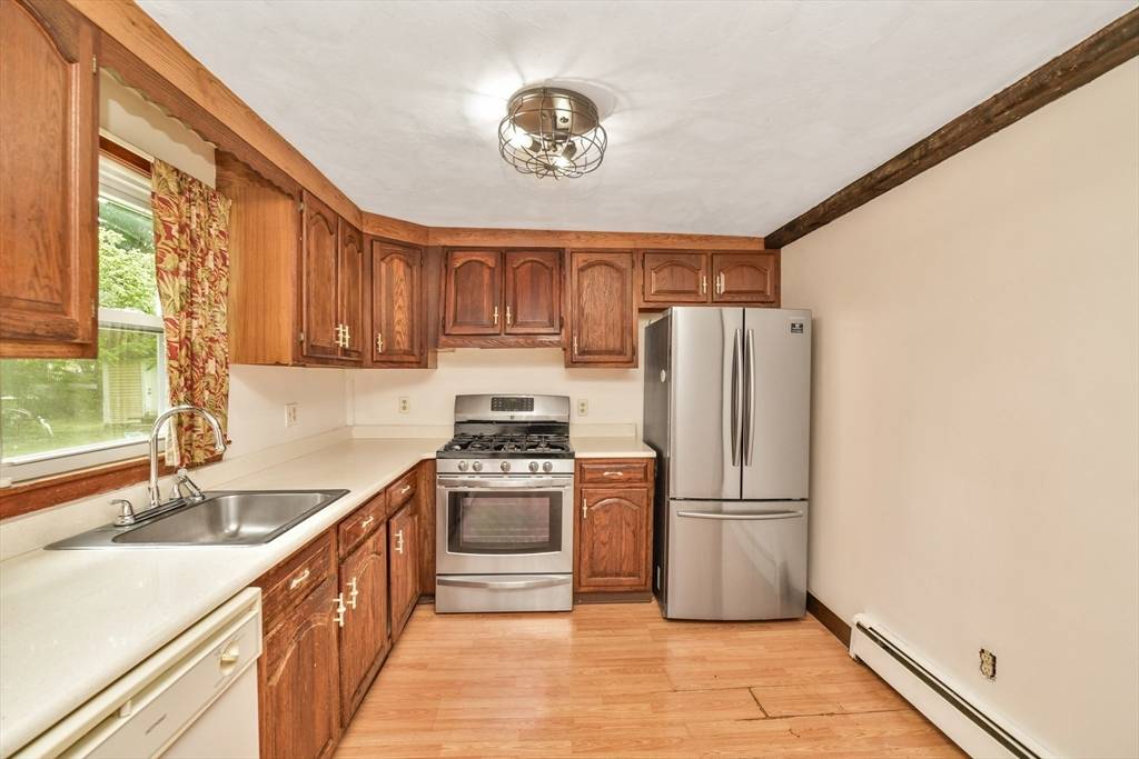 Randolph, MA 02368,1 Easy St #1