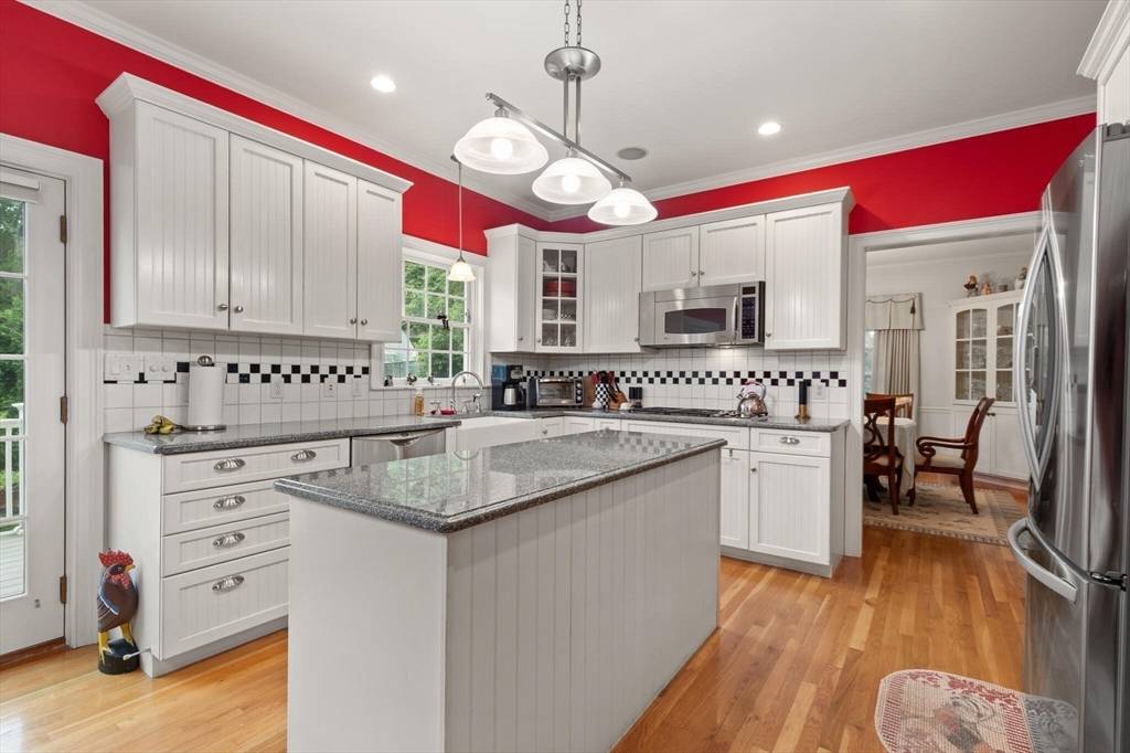 Waltham, MA 02154,302 Dale Street
