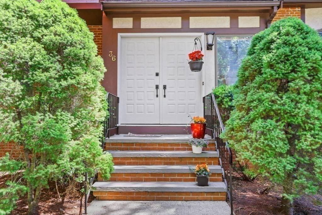 Newton, MA 02459,36 W Boulevard Rd