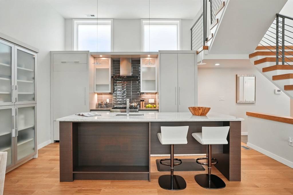 Cambridge, MA 02138,91 Kirkland St #91