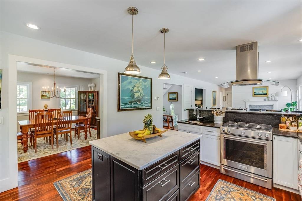 2016 Main St Chatham, MA 02633