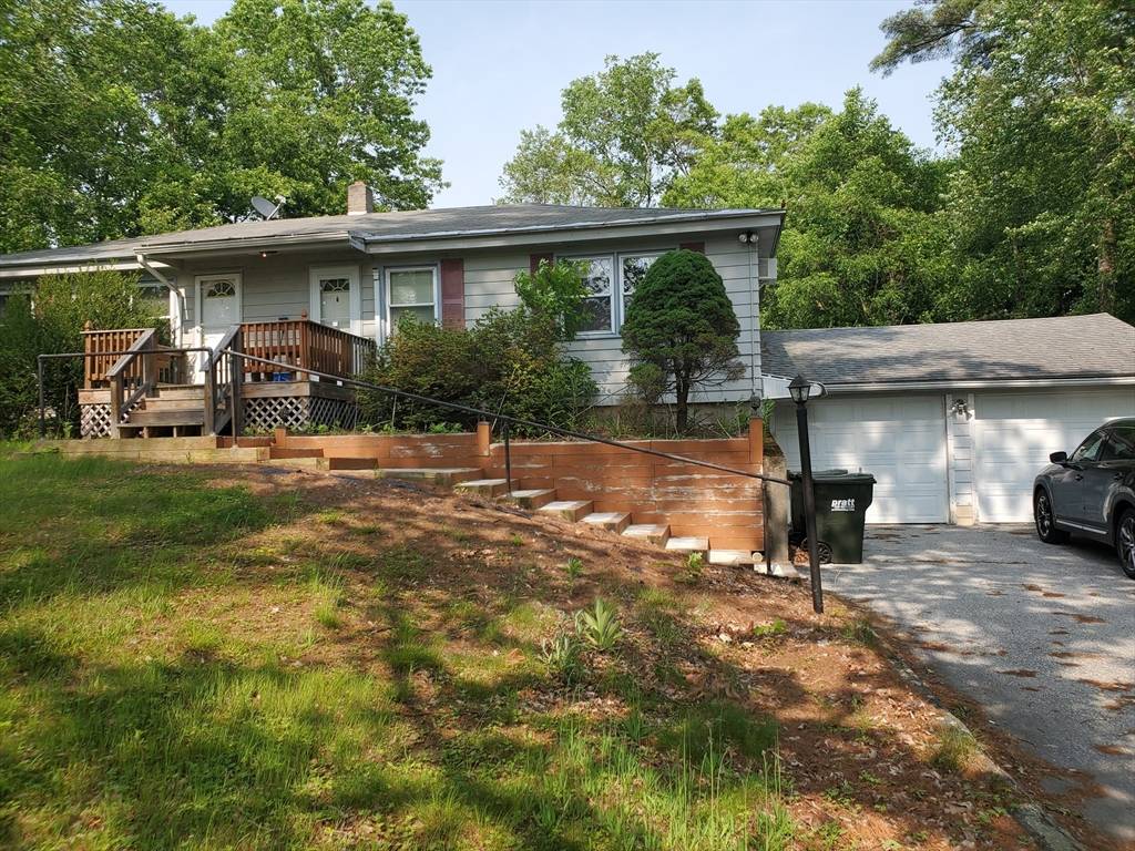 Oxford, MA 01540,156 Old Webster Rd #A