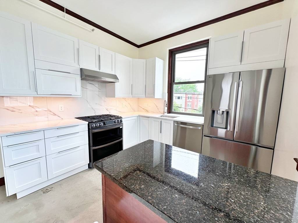 Boston, MA 02128,154 Maverick St #301