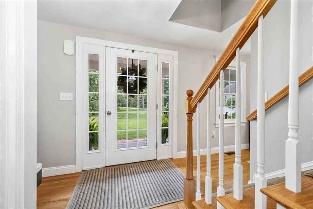Hanover, MA 02339,1296 Main