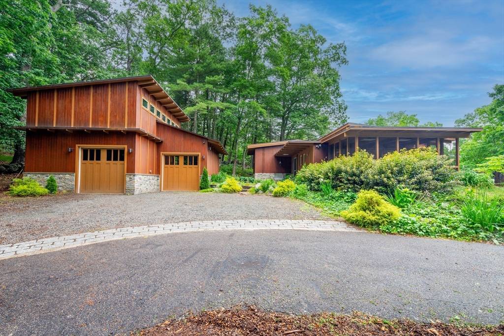 Lincoln, MA 01773,141 Old County Road