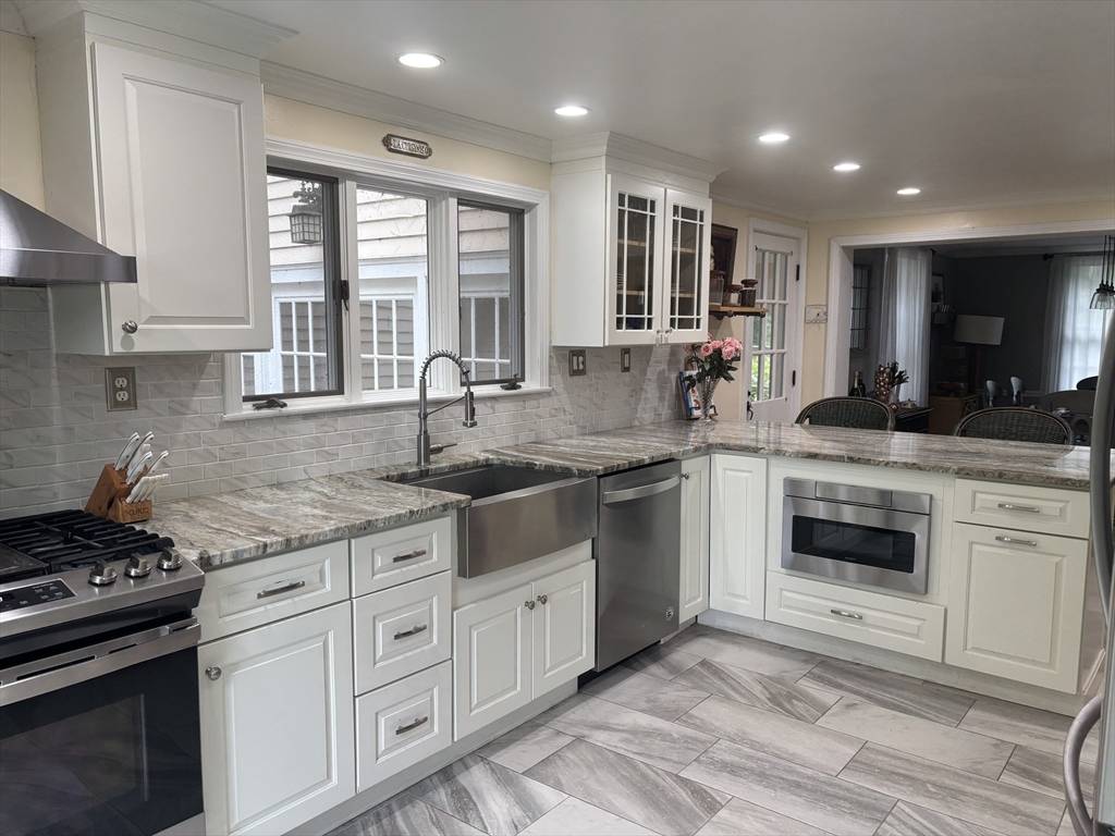 Wayland, MA 01778,145 Concord Road