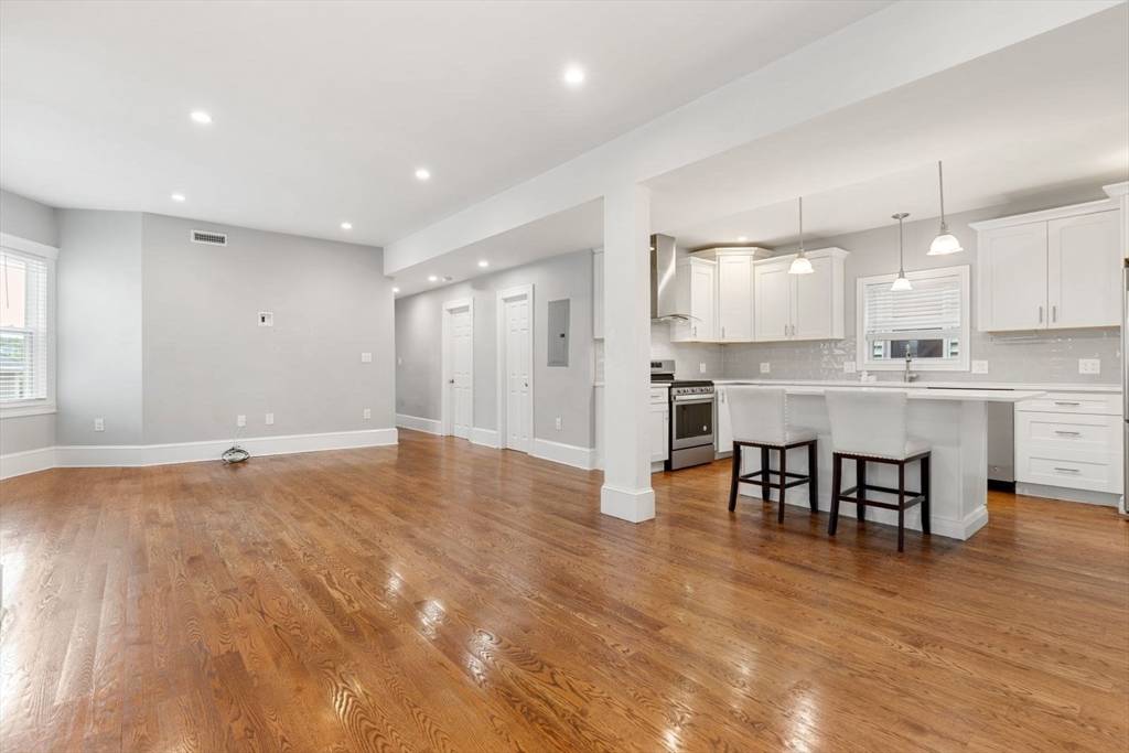 Boston, MA 02124,275 Minot St #2