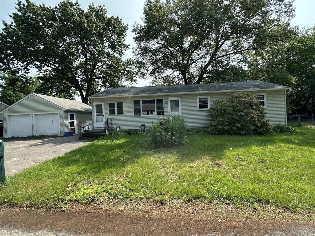 Ludlow, MA 01056,24 Arnold St