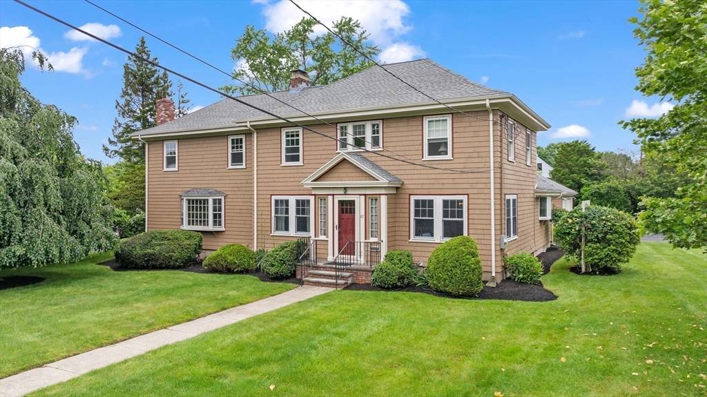 Newton, MA 02460,87 Fair Oaks Ave