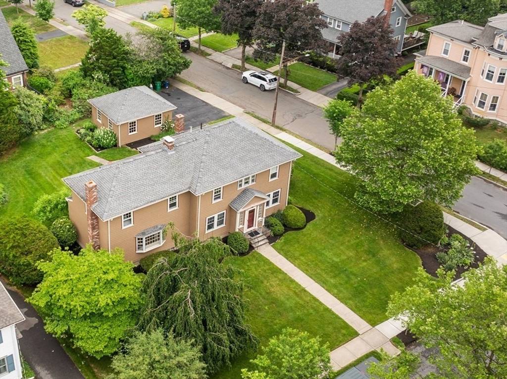 Newton, MA 02460,87 Fair Oaks Ave