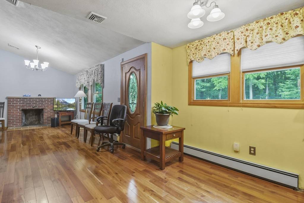 Brockton, MA 02301,3 Emory St