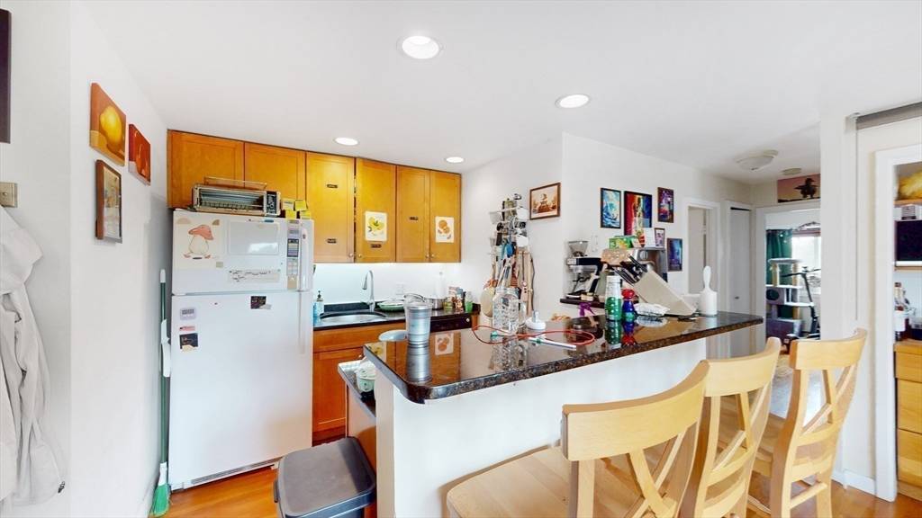 Somerville, MA 02143,70 Park St #44