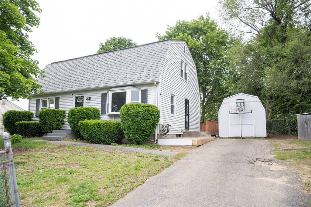 Springfield, MA 01109,20 Lively Ln