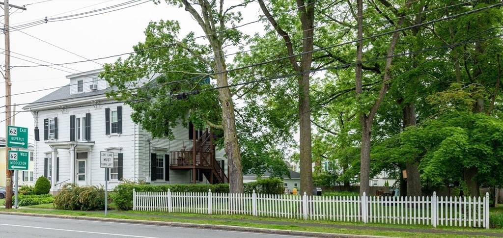 Danvers, MA 01923,35 Locust St #3