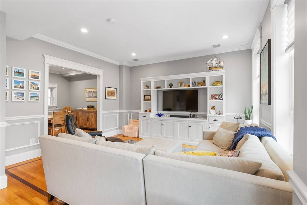 Boston, MA 02129,31 Essex St #2