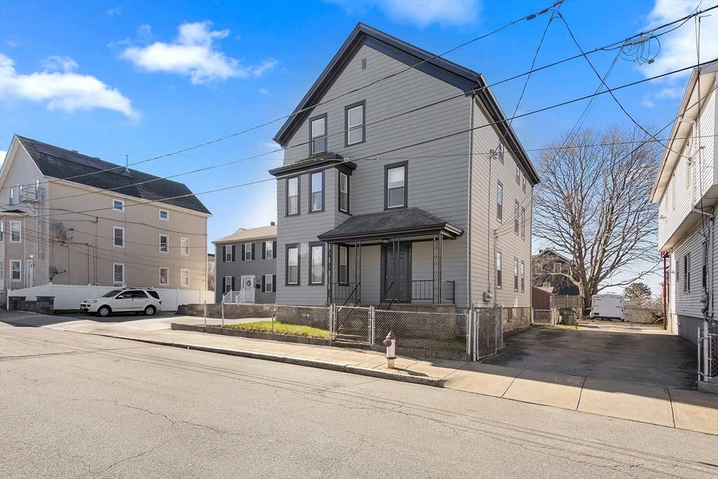 Fall River, MA 02721,151 Winthrop St