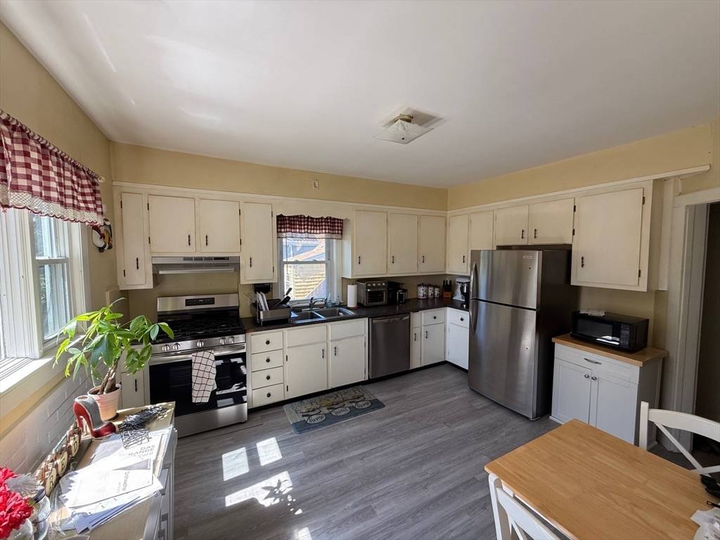 Melrose, MA 02176,434 Lebanon Street #2