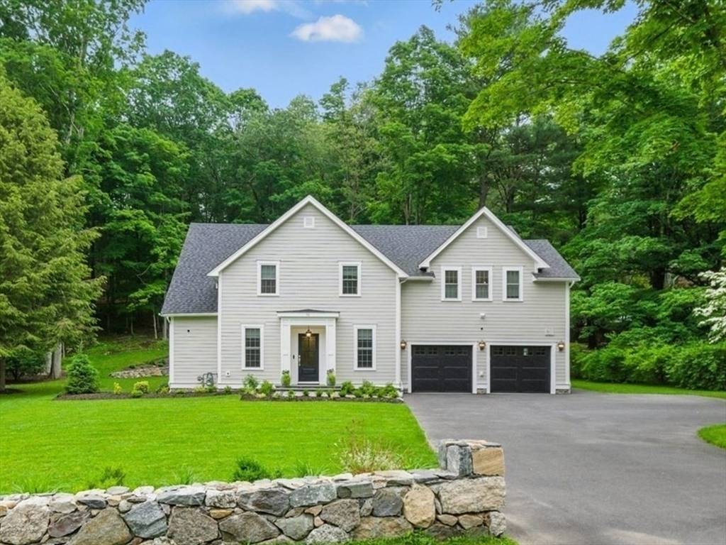 Wellesley, MA 02482,98 Great Plain Ave