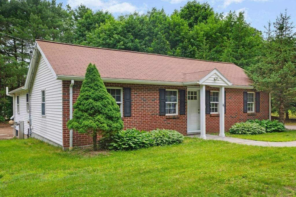 Walpole, MA 02081,31 Granite St