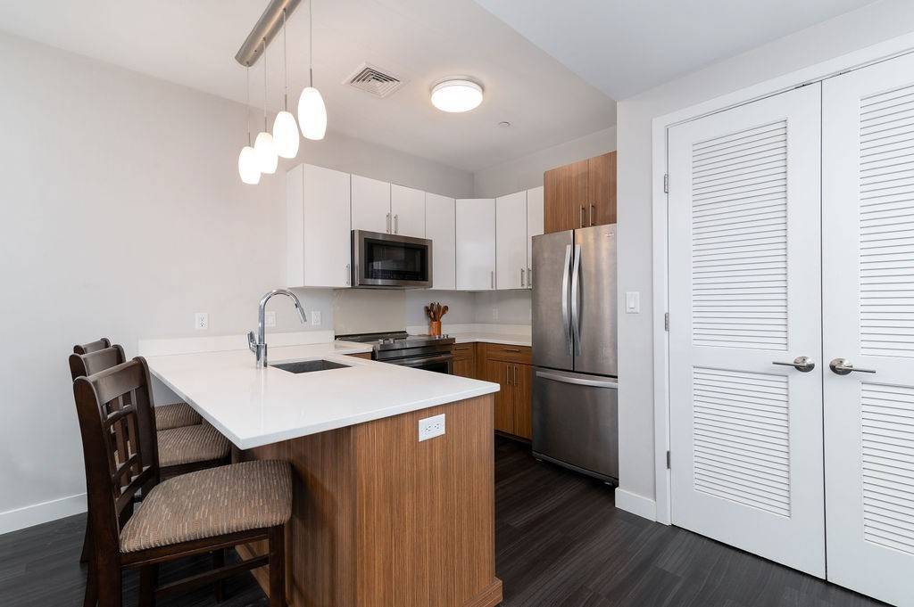 Quincy, MA 02169,999 Hancock Street #513