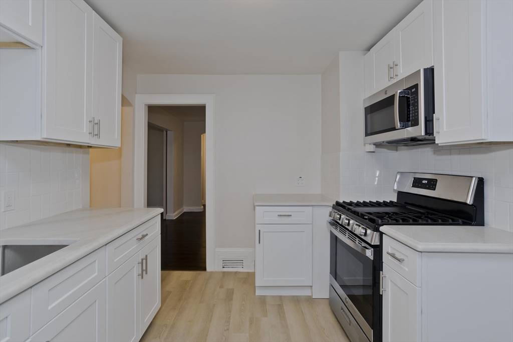 West Springfield, MA 01089,24 City View Ave