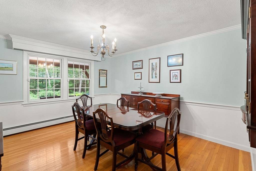 369 Border Rd Concord, MA 01742