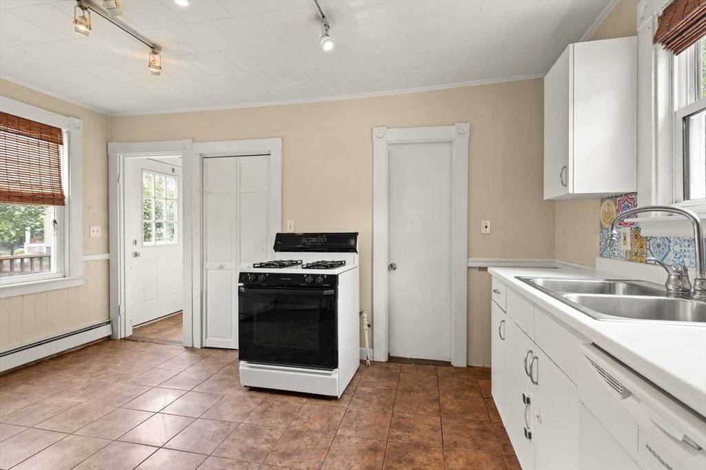Medford, MA 02155,25 Fulton St