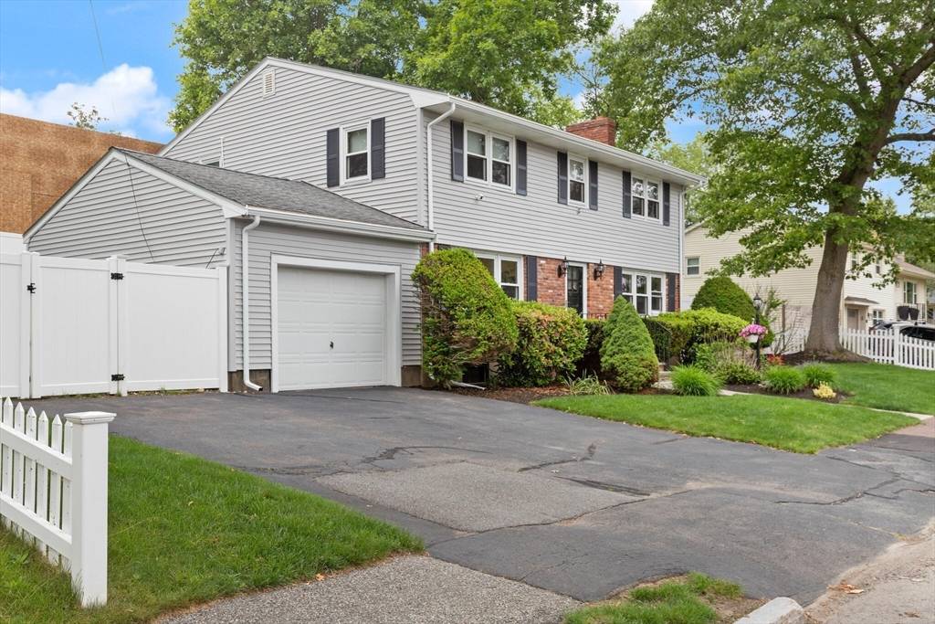 Medford, MA 02155,31 Doonan St