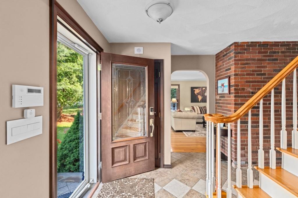 Braintree, MA 02184,129 Albee Dr